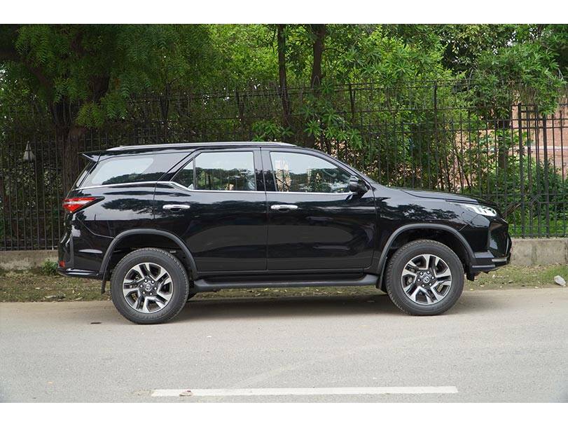 Toyota Fortuner 2025 Exterior Side Profile